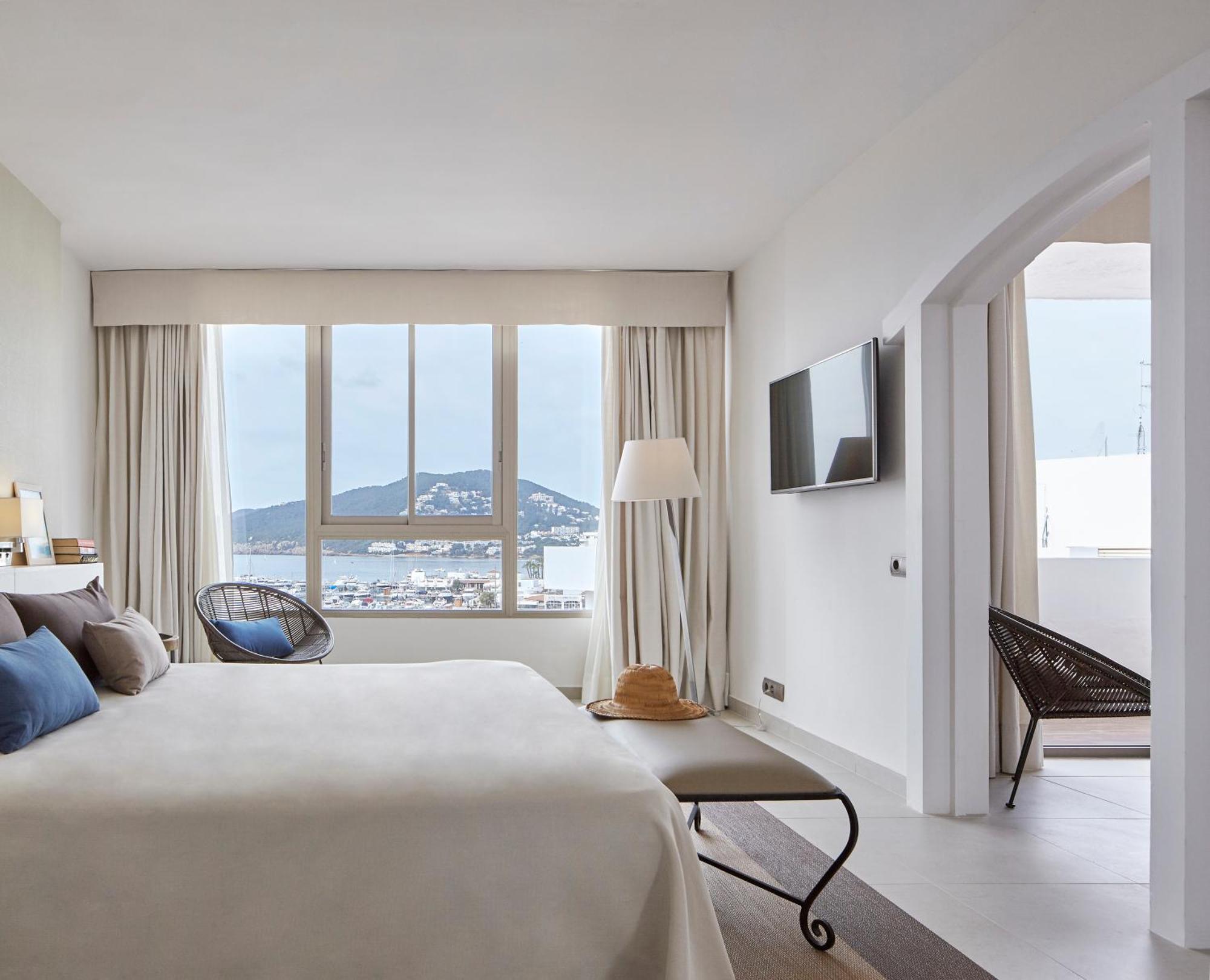 Hotel Tres Torres Santa Eularia des Riu Rom bilde
